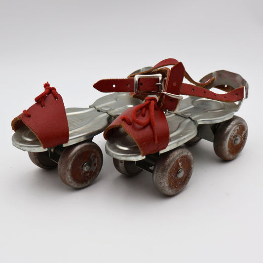 Vintage Marvel Roller Skates Globe Skate Co No. 197