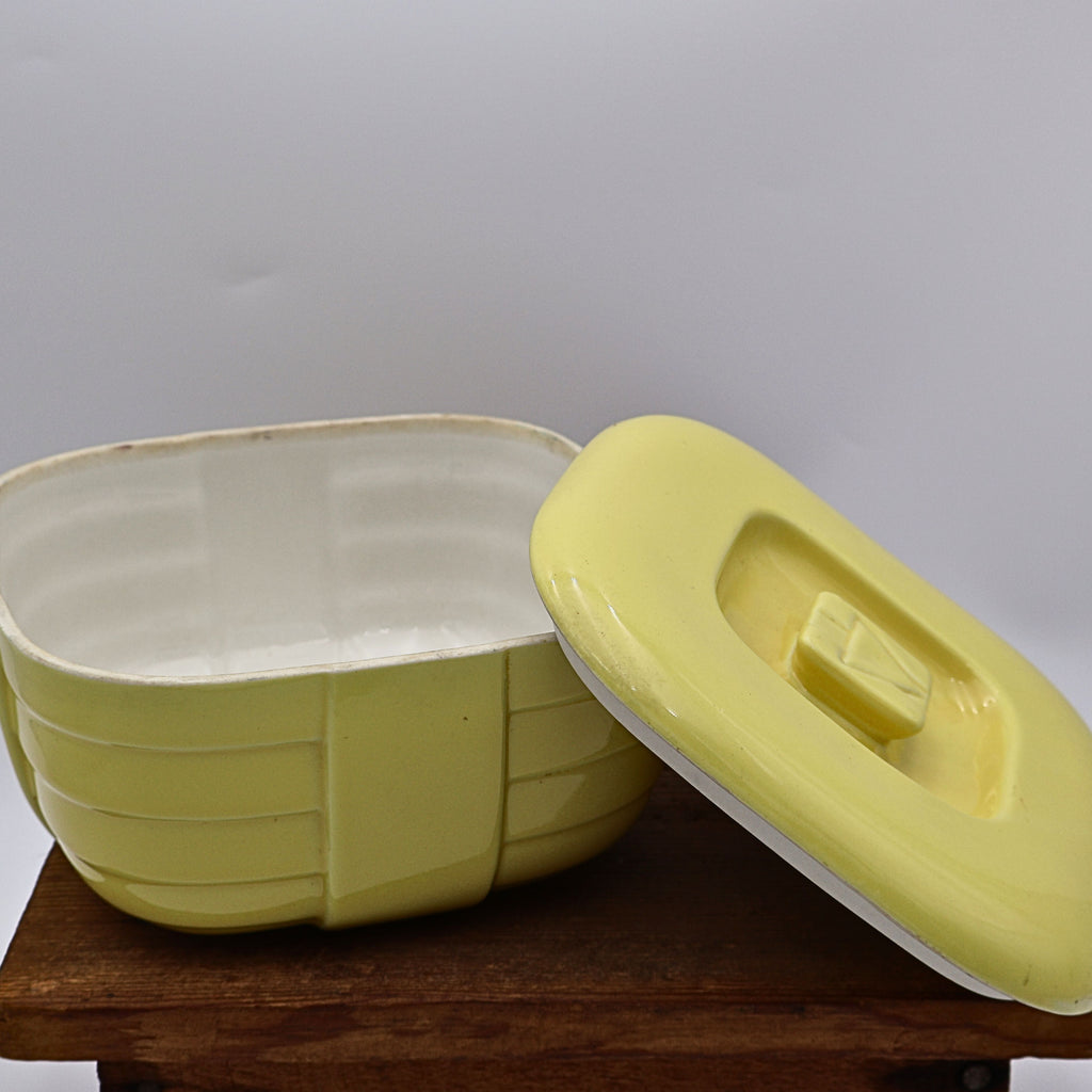 Hall China Hotpoint Casserole Dish