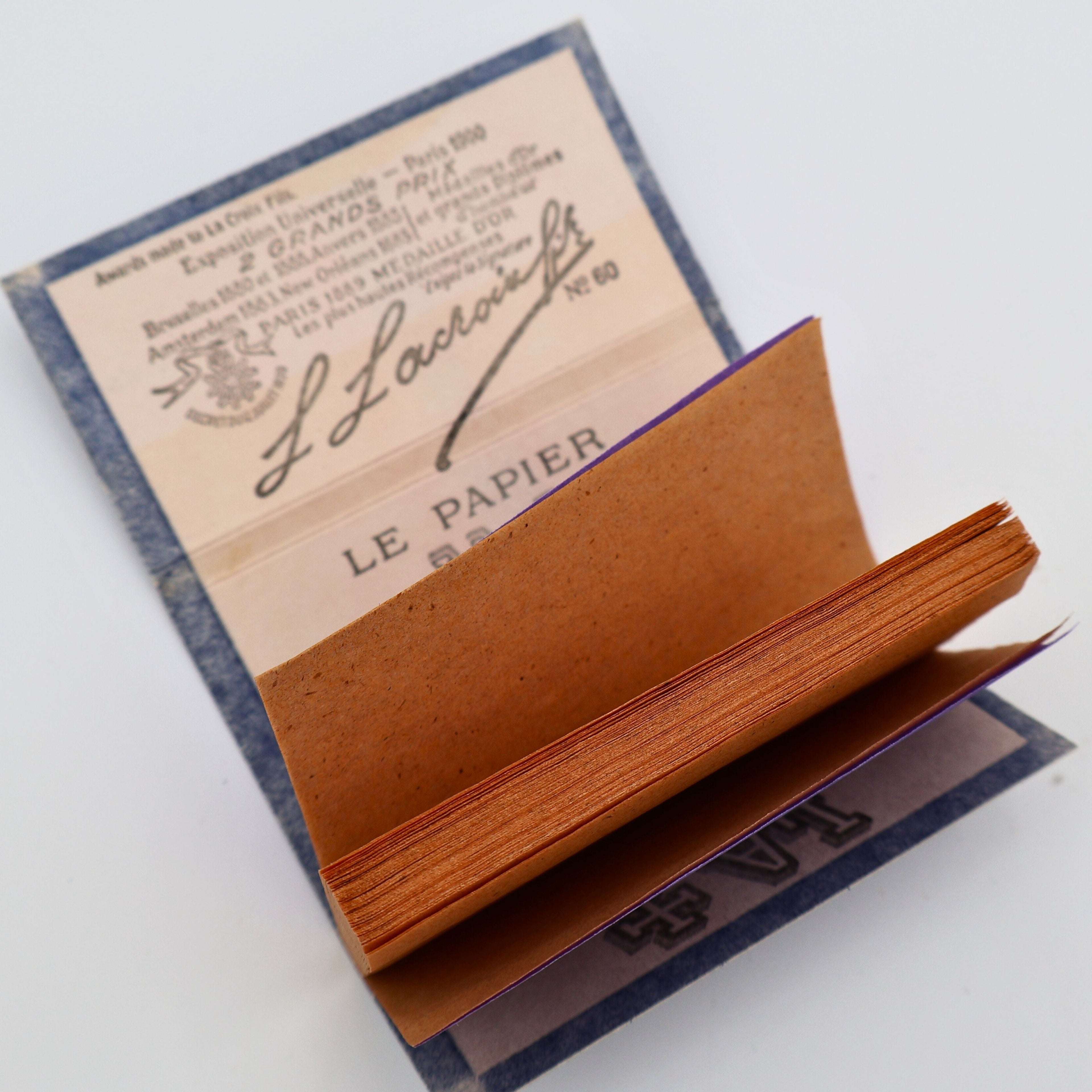 Cigarette Rolling Papers Lot