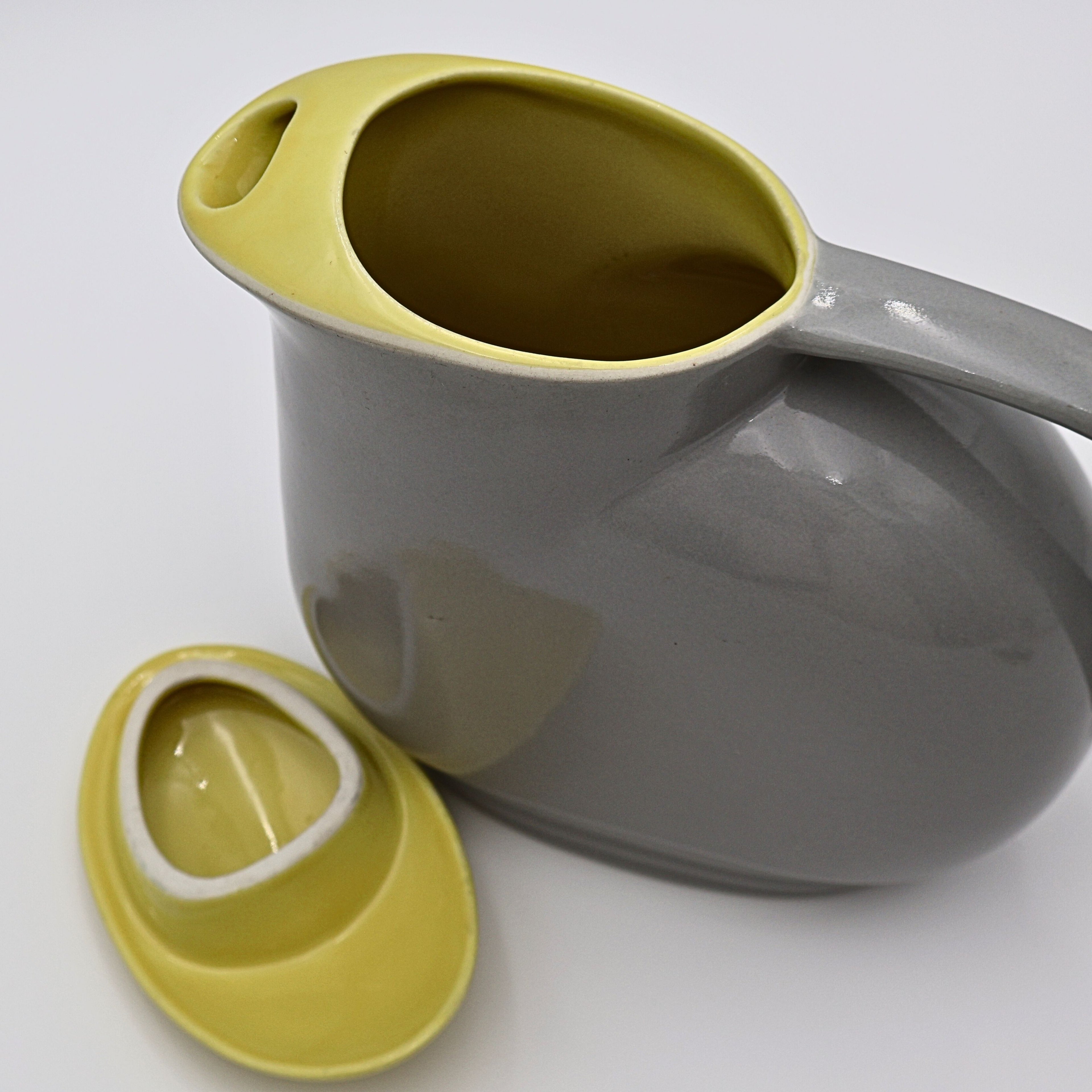 Hall China GE Refrigerator Pitcher