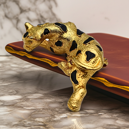 Vintage Leopard Brooch Pin – Gold-Tone Enamel Animal Statement Jewelry