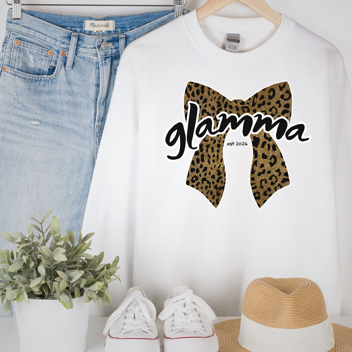 Personalized Glamma leopard bow crewneck sweatshirt with custom grandkids’ names