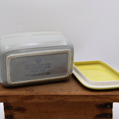 Bottom mark on vintage Hall China refrigerator dish made for General Electric, collectible kitchenware stamp.