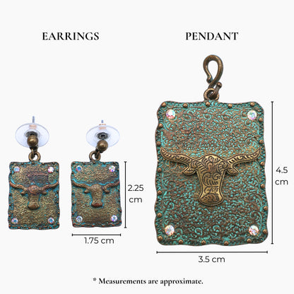 Size chart for Western longhorn jewelry set showing earrings and pendant measurements in centimeters, turquoise patina cowgirl jewelry with detailed dimensions for accurate sizing, rectangular dangle earrings and statement pendant displayed with scale reference, ideal for online shoppers comparing Western jewelry sizes and fit before purchase